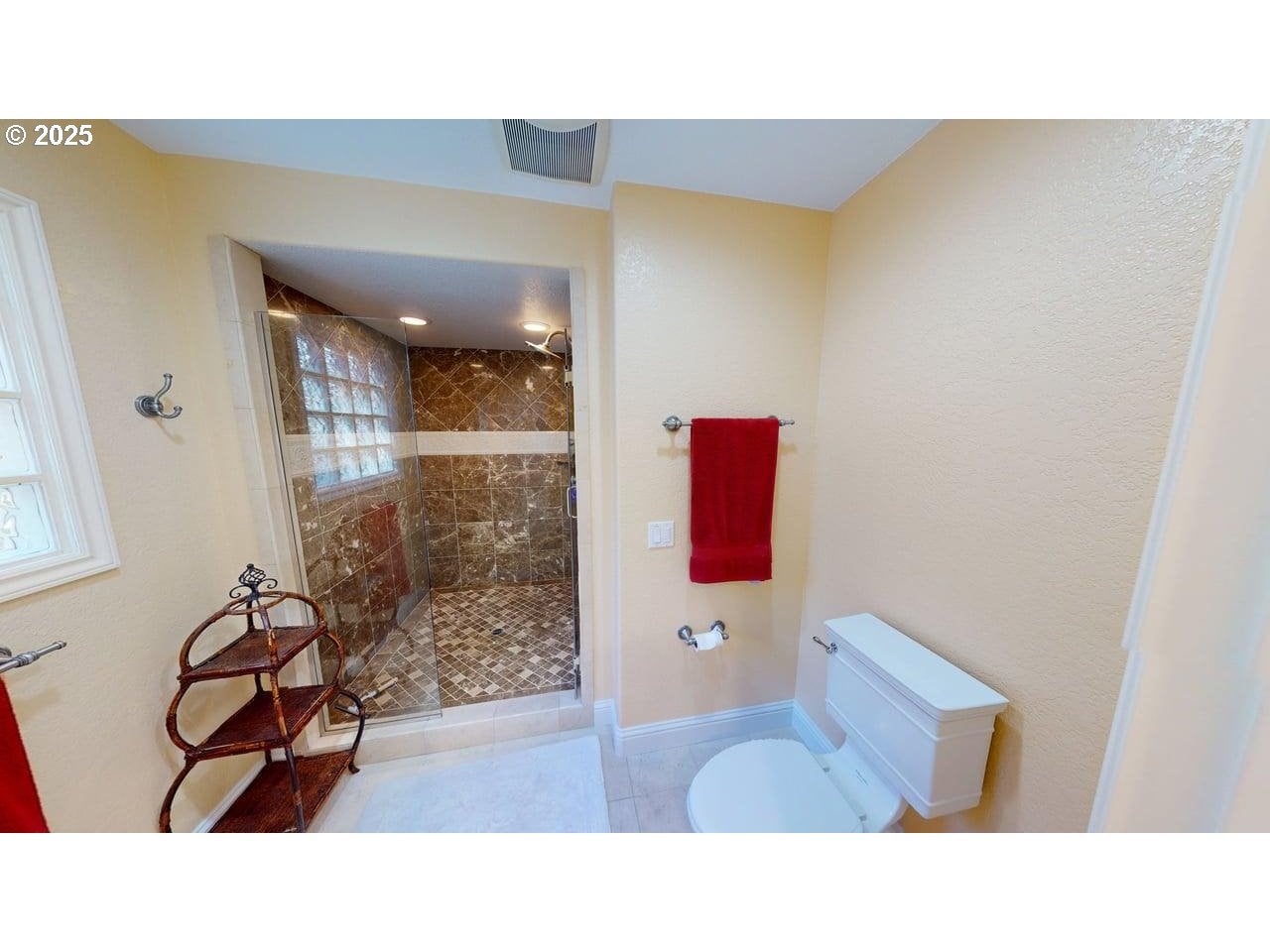 94418 Tom Cat Hill Rd, Gold Beach, OR, 97444, USA, 4 Bedrooms Bedrooms, ,3 BathroomsBathrooms,Residential,Active,94418 Tom Cat Hill Rd,471731857