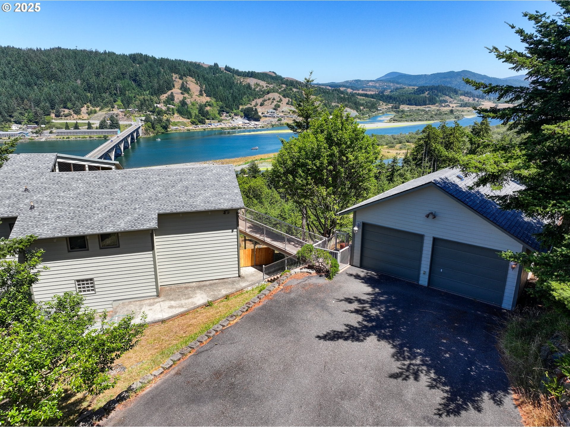 94418 Tom Cat Hill Rd, Gold Beach, OR, 97444, USA, 4 Bedrooms Bedrooms, ,3 BathroomsBathrooms,Residential,Active,94418 Tom Cat Hill Rd,471731857