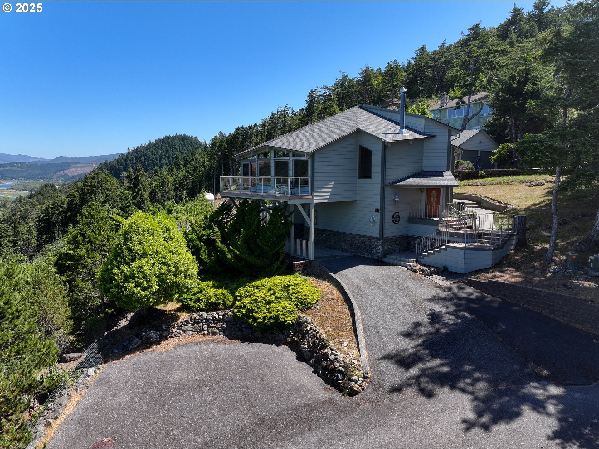 94418 Tom Cat Hill Rd, Gold Beach, OR, 97444, USA, 4 Bedrooms Bedrooms, ,3 BathroomsBathrooms,Residential,Active,94418 Tom Cat Hill Rd,471731857