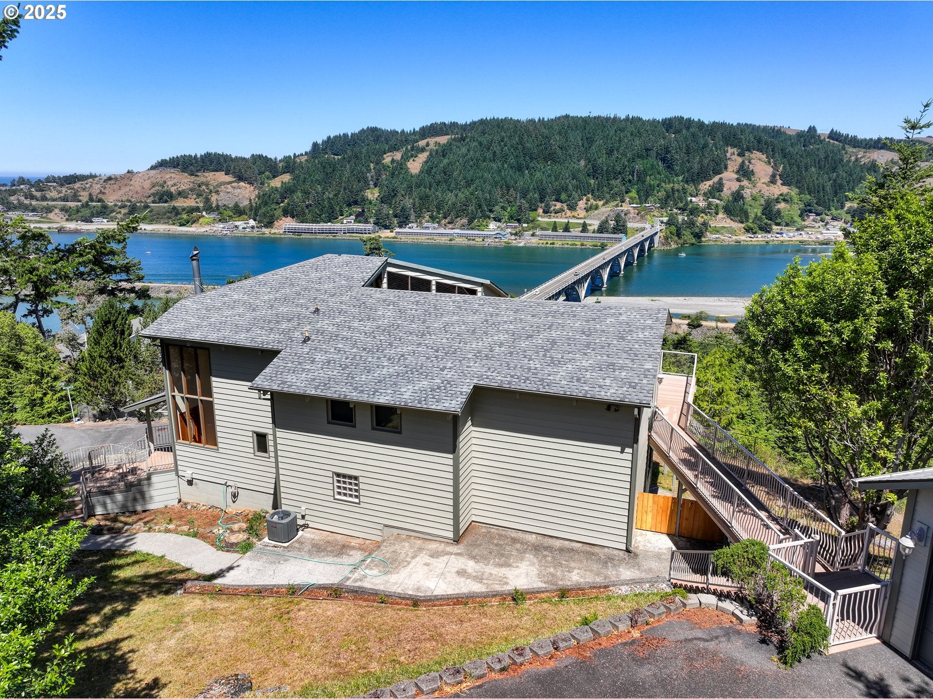 94418 Tom Cat Hill Rd, Gold Beach, OR, 97444, USA, 4 Bedrooms Bedrooms, ,3 BathroomsBathrooms,Residential,Active,94418 Tom Cat Hill Rd,471731857