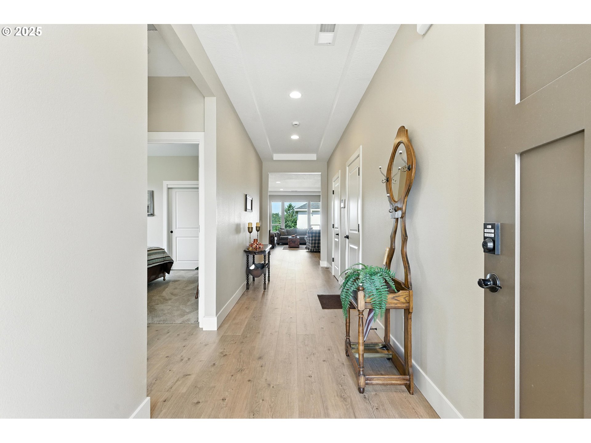 4951 SW DAY LN