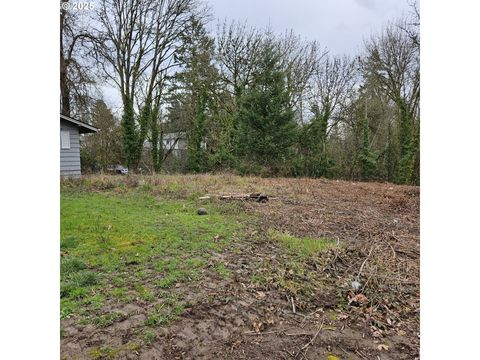 3rd ST 3 Newberg OR 97132