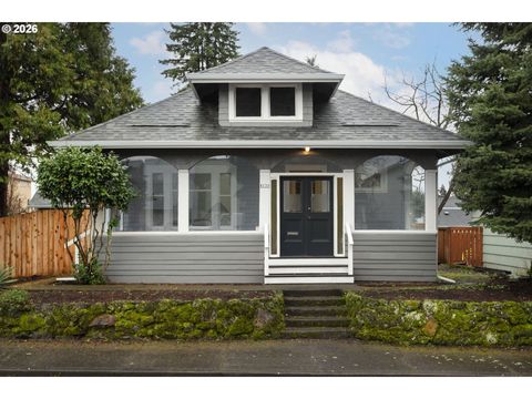 8130 SE MADISON ST Portland OR 97215