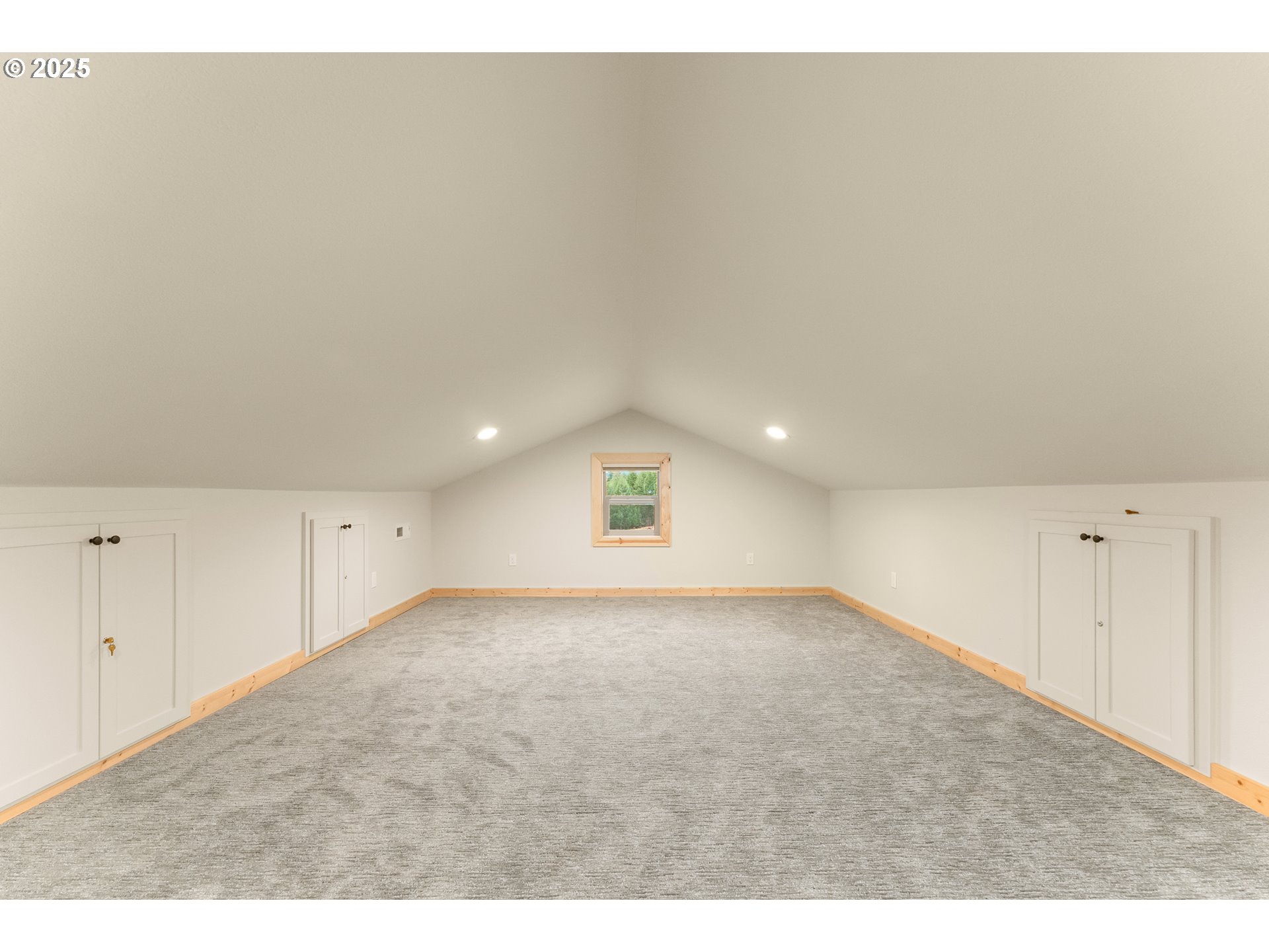 Rare opportunity to own Illahee Ranch, rich with Native American Histo – image 29
