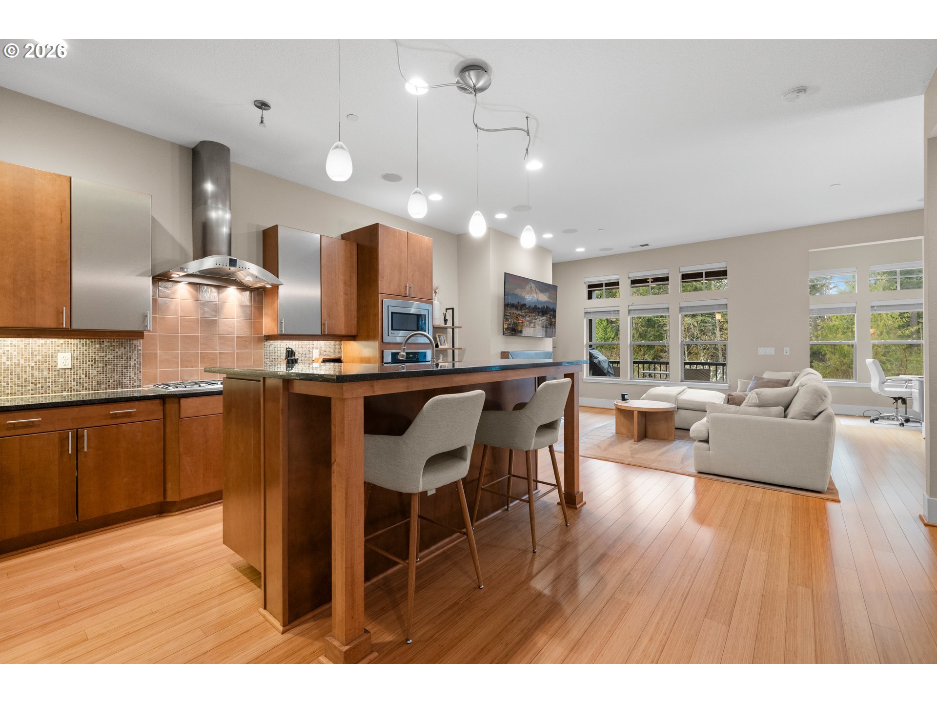 10089 SW MORRISON ST