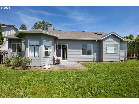 A home in Newberg