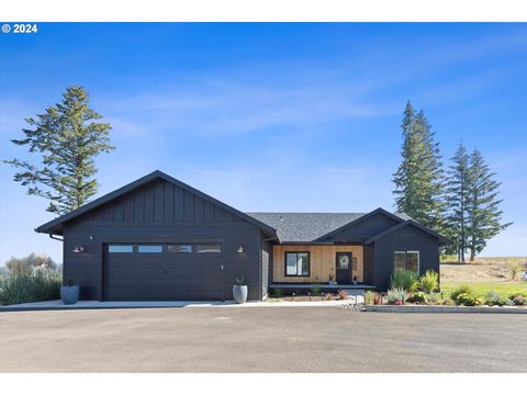 A home in Estacada