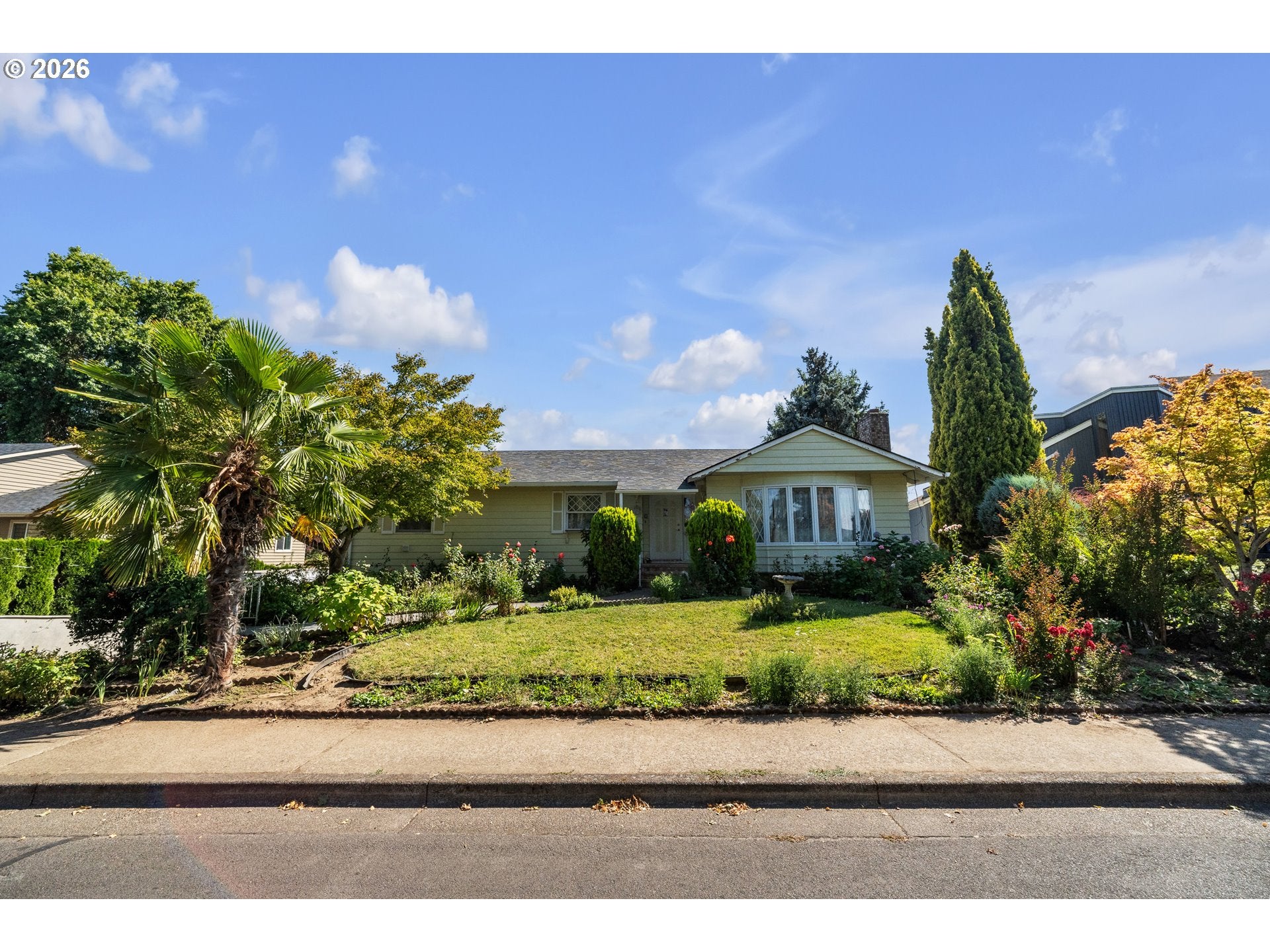 670 SMITH DR