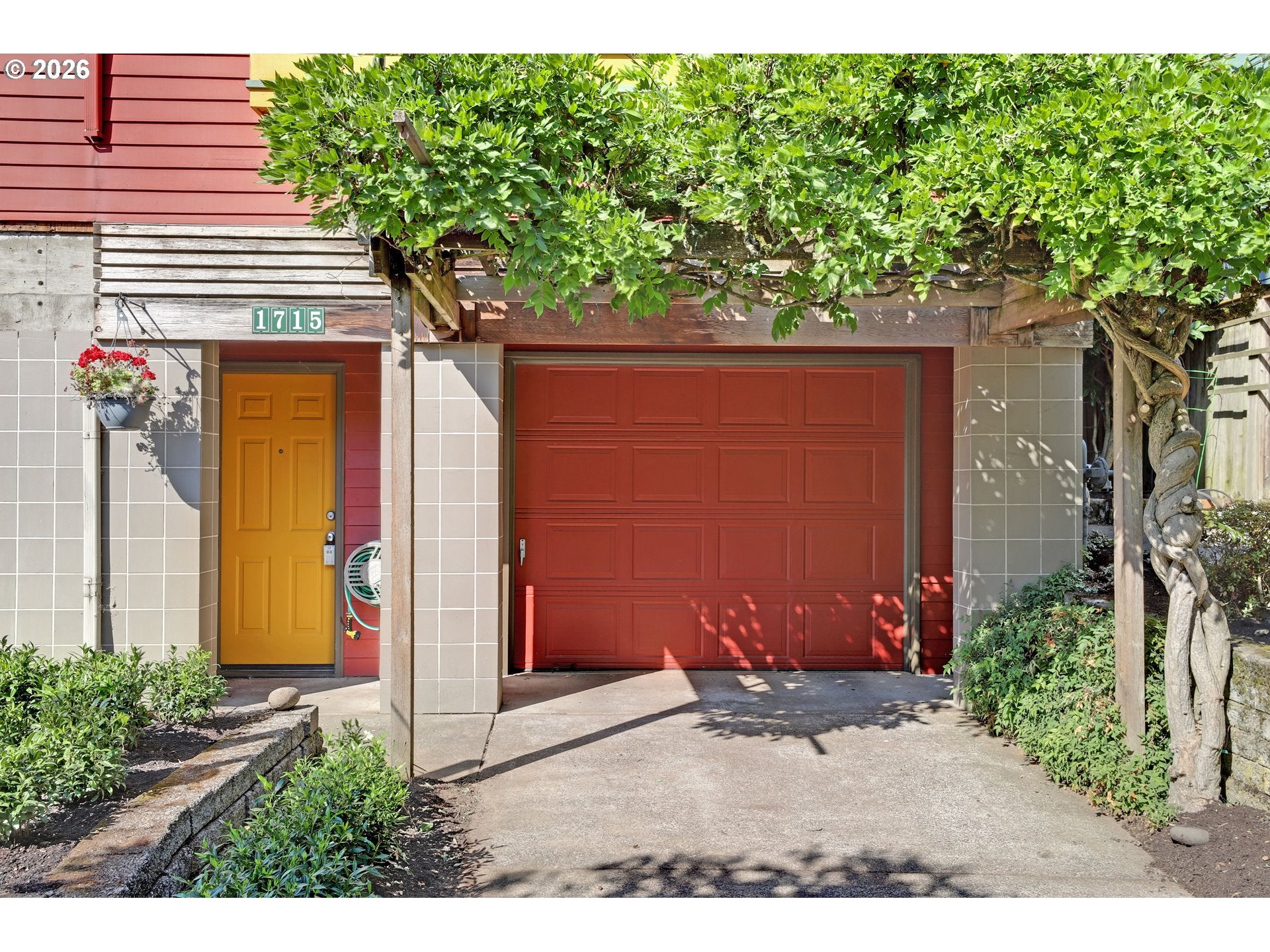 1715 NW 25TH AVE