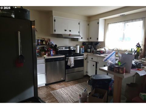 Tiny photo for 75 W Main St, Lowell, OR 97452 (MLS # 465496772)