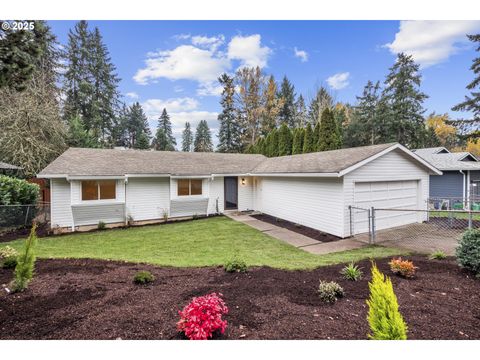 910 NE HILL WAY Estacada OR 97023