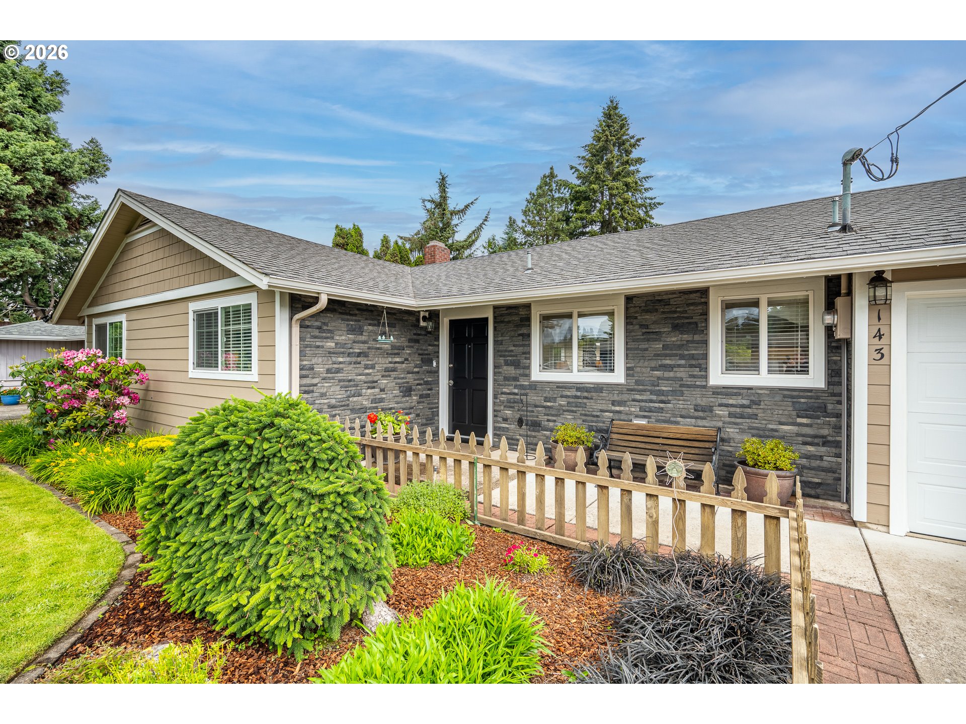 143 FERNDALE DR