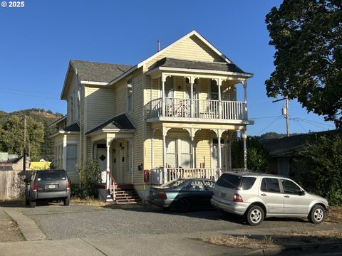 1537 SE PINE ST Roseburg OR 97470