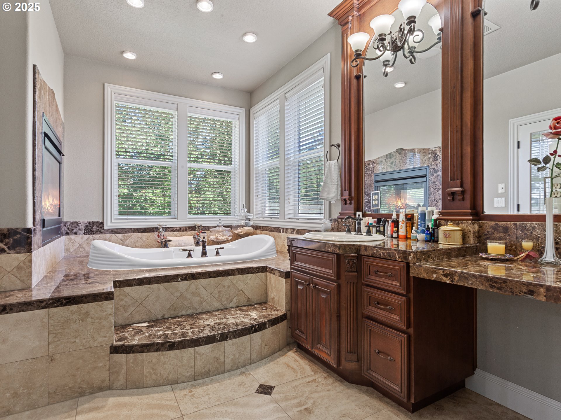 Vancouver, Washington 98684, United States, 6 Bedrooms Bedrooms, ,4 BathroomsBathrooms,Residential,Active,173394