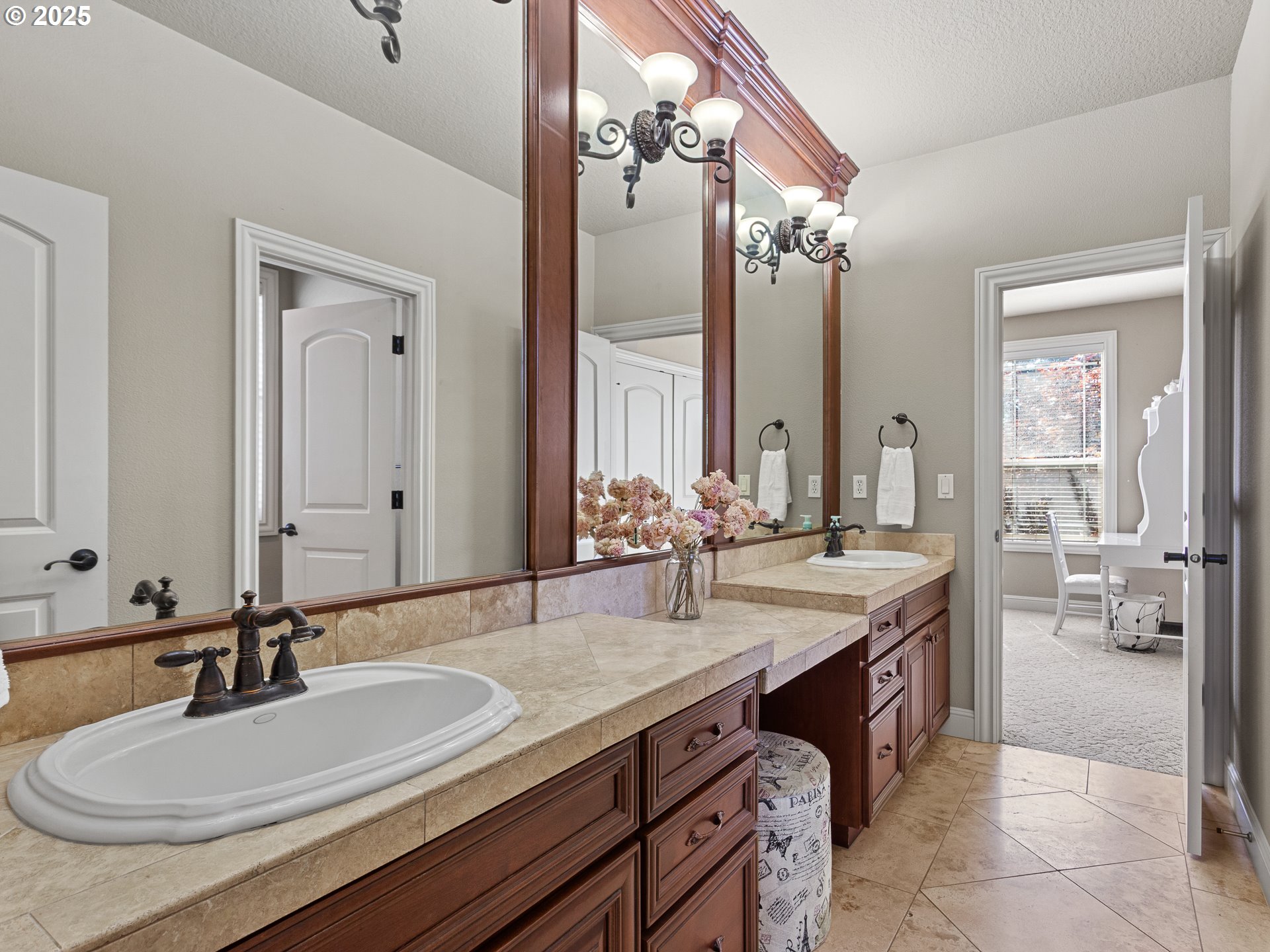 Vancouver, Washington 98684, United States, 6 Bedrooms Bedrooms, ,4 BathroomsBathrooms,Residential,Active,173394