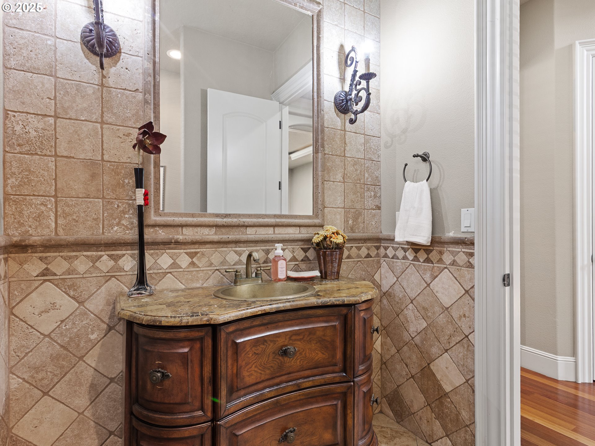 Vancouver, Washington 98684, United States, 6 Bedrooms Bedrooms, ,4 BathroomsBathrooms,Residential,Active,173394