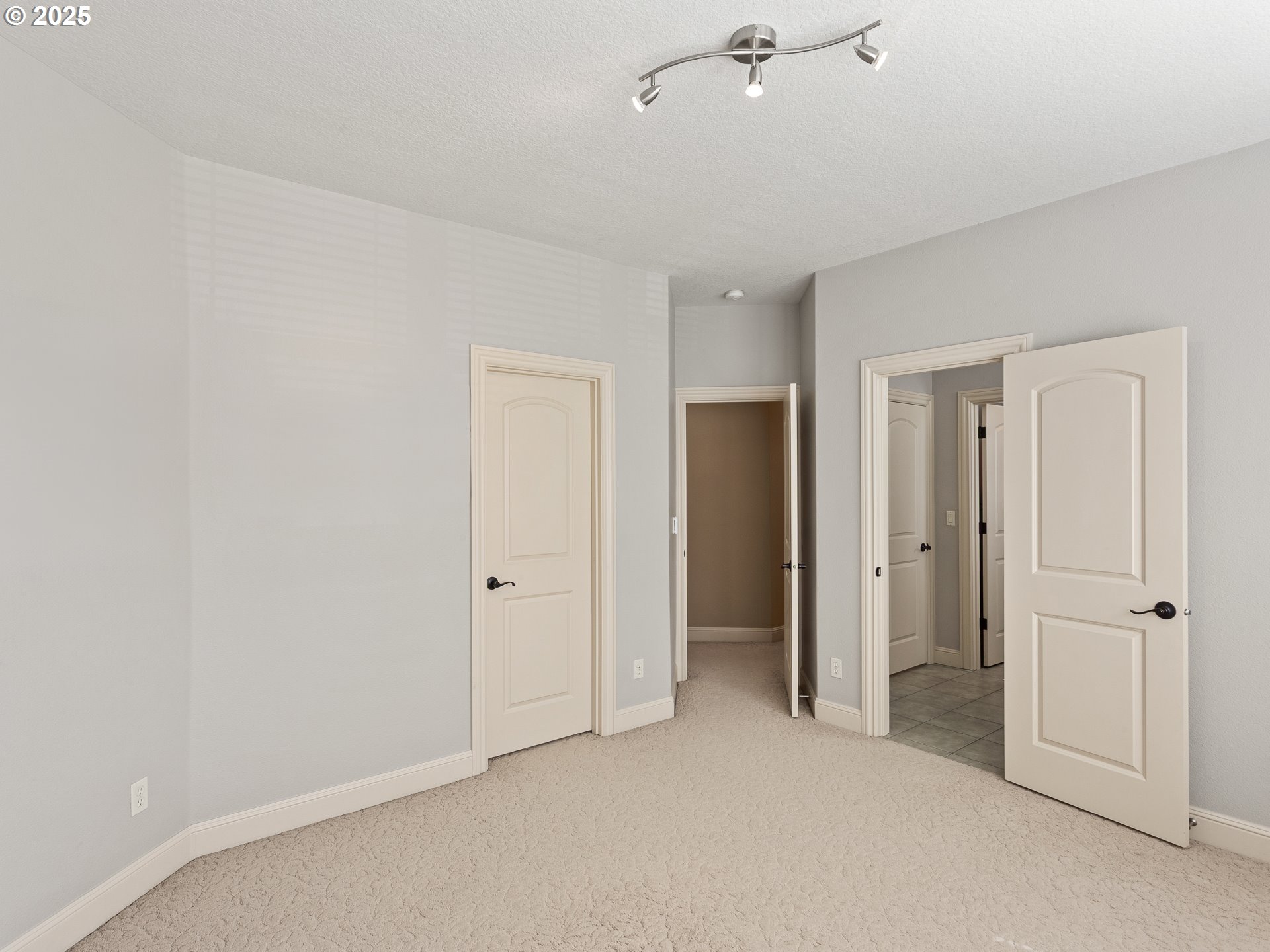 Vancouver, Washington 98684, United States, 6 Bedrooms Bedrooms, ,4 BathroomsBathrooms,Residential,Active,173394