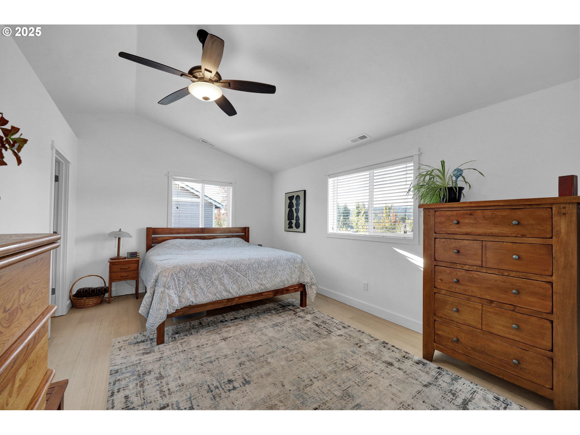 Springfield, Oregon 97477, United States, 4 Bedrooms Bedrooms, ,3 BathroomsBathrooms,Residential,Active,187793