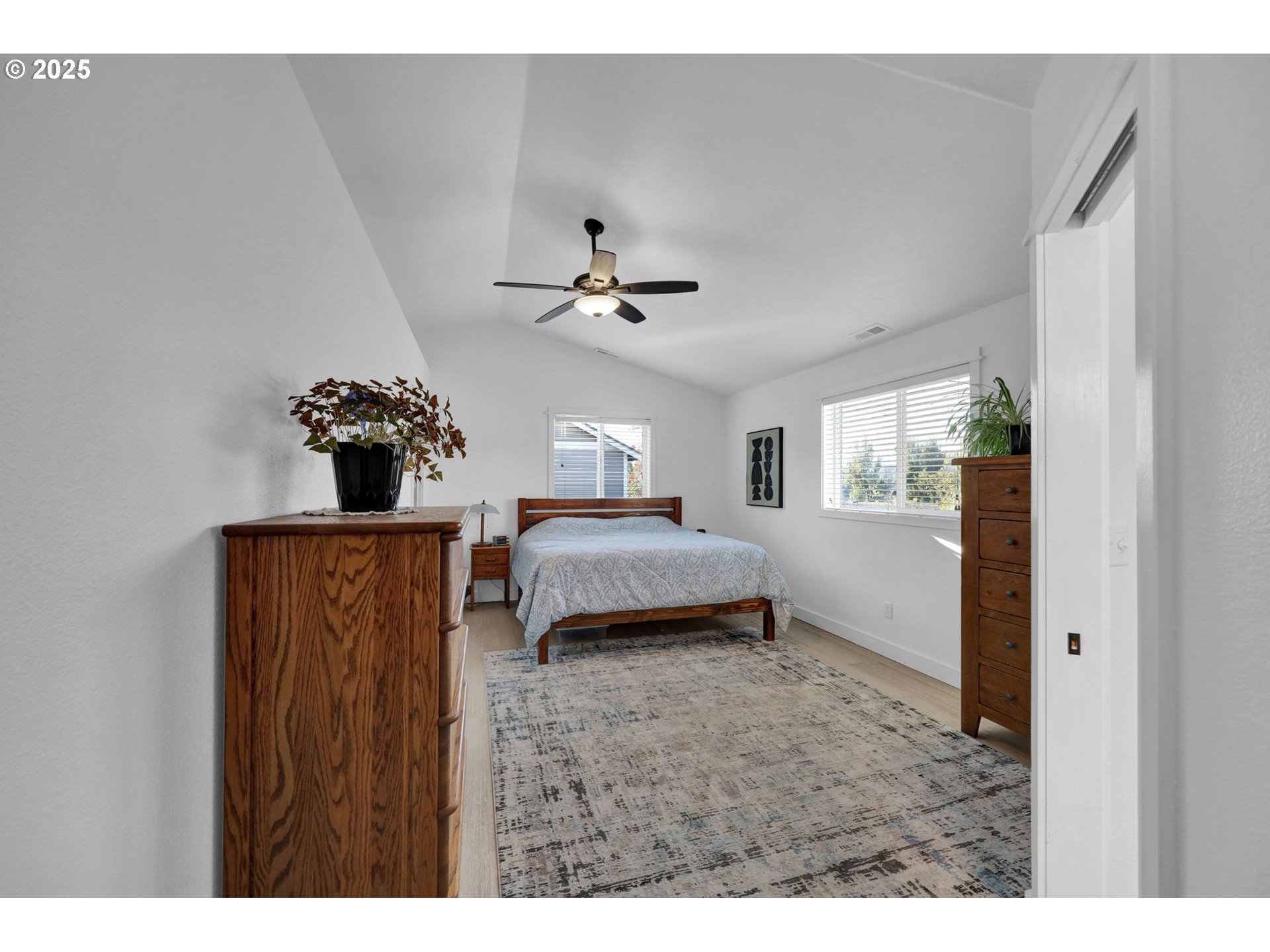 Springfield, Oregon 97477, United States, 4 Bedrooms Bedrooms, ,3 BathroomsBathrooms,Residential,Active,187793