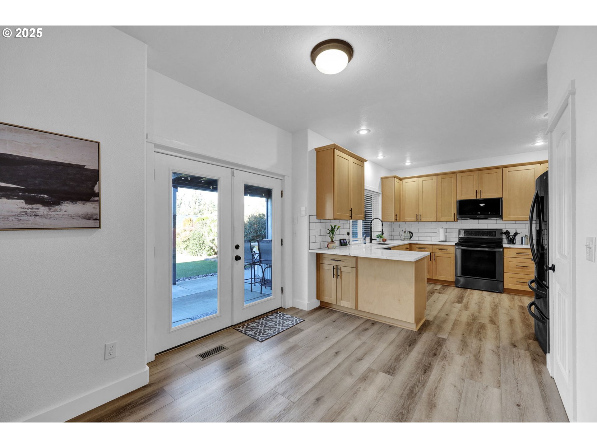 Springfield, Oregon 97477, United States, 4 Bedrooms Bedrooms, ,3 BathroomsBathrooms,Residential,Active,187793