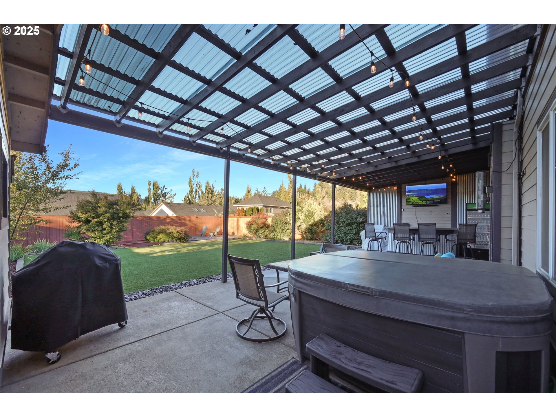 Springfield, Oregon 97477, United States, 4 Bedrooms Bedrooms, ,3 BathroomsBathrooms,Residential,Active,187793