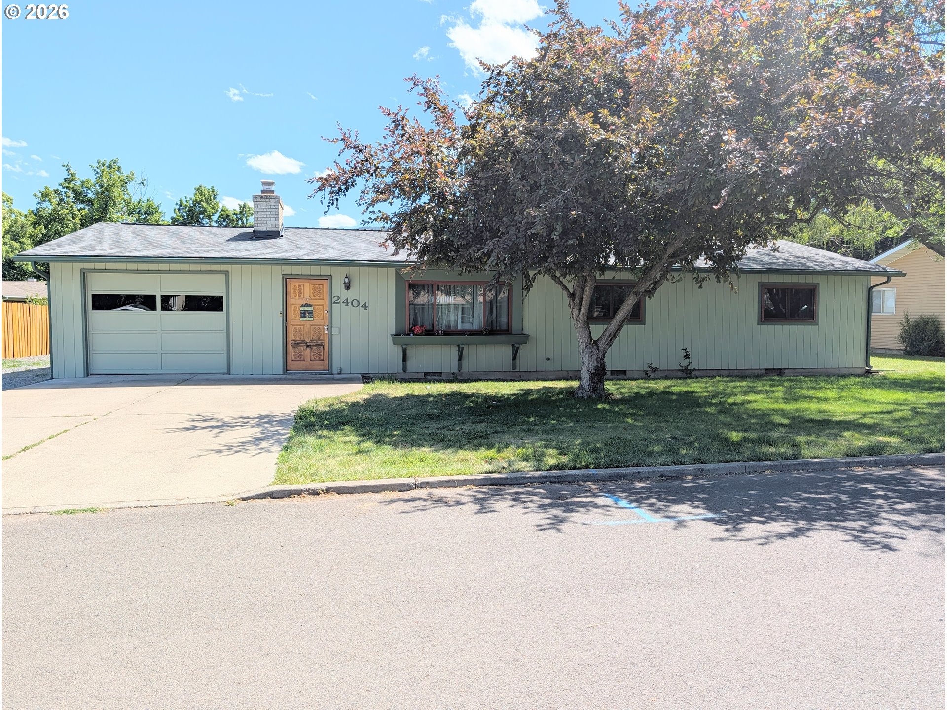 2404 CENTURY LOOP