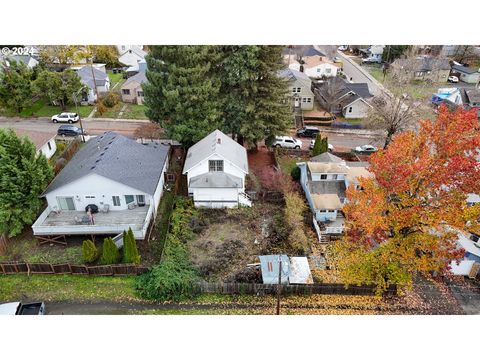 A home in Roseburg