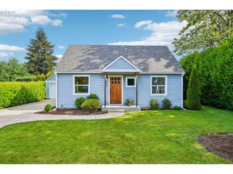 Photo of 3021 SE 3rd Ave, Camas, WA 98607 (MLS # 458936821)