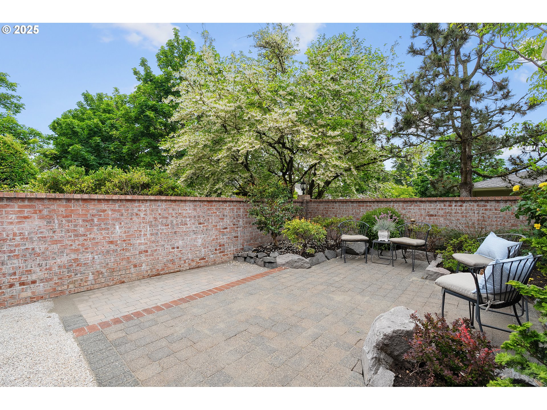 32680 SW LAKE POINT CT