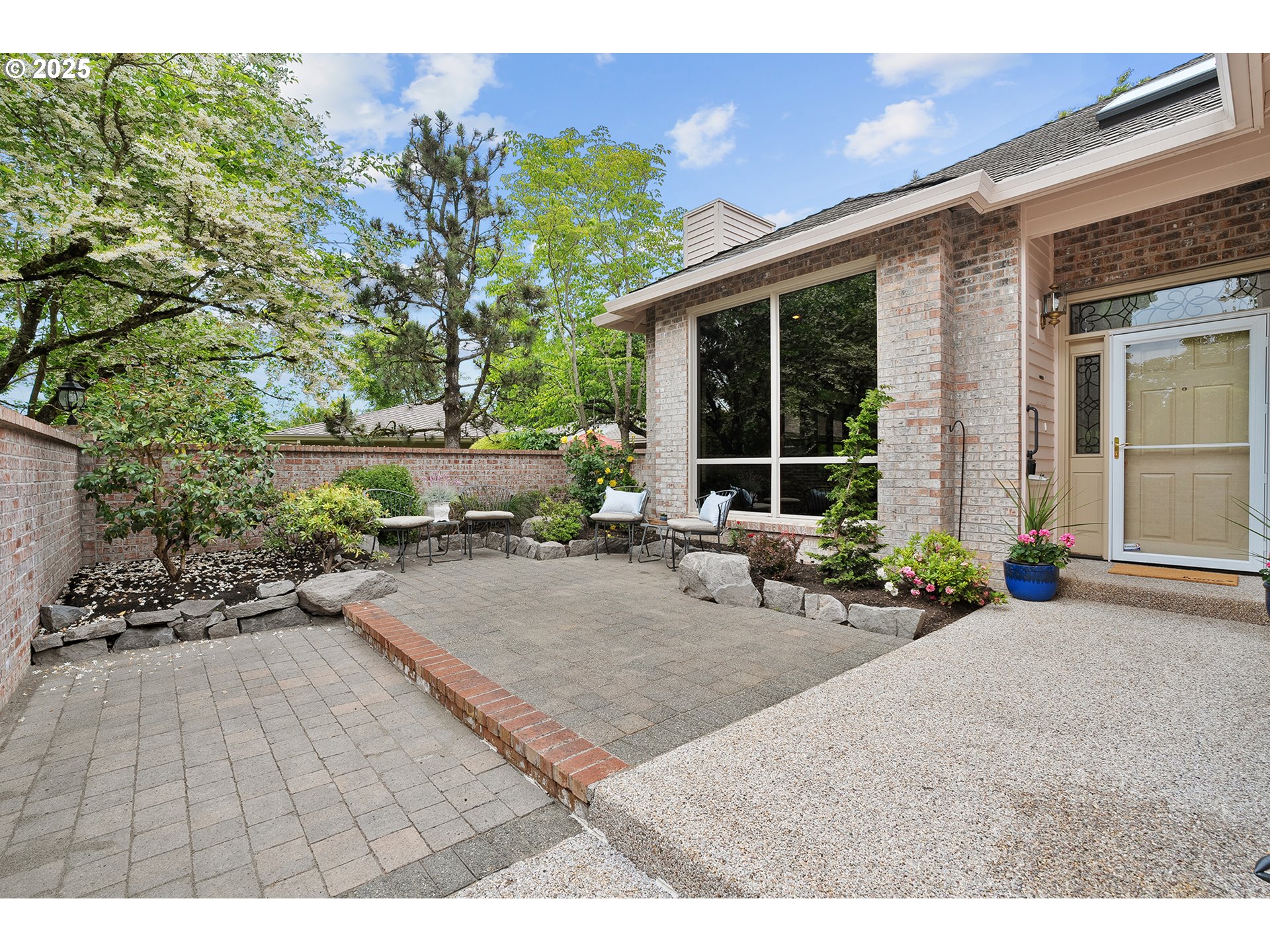 32680 SW LAKE POINT CT