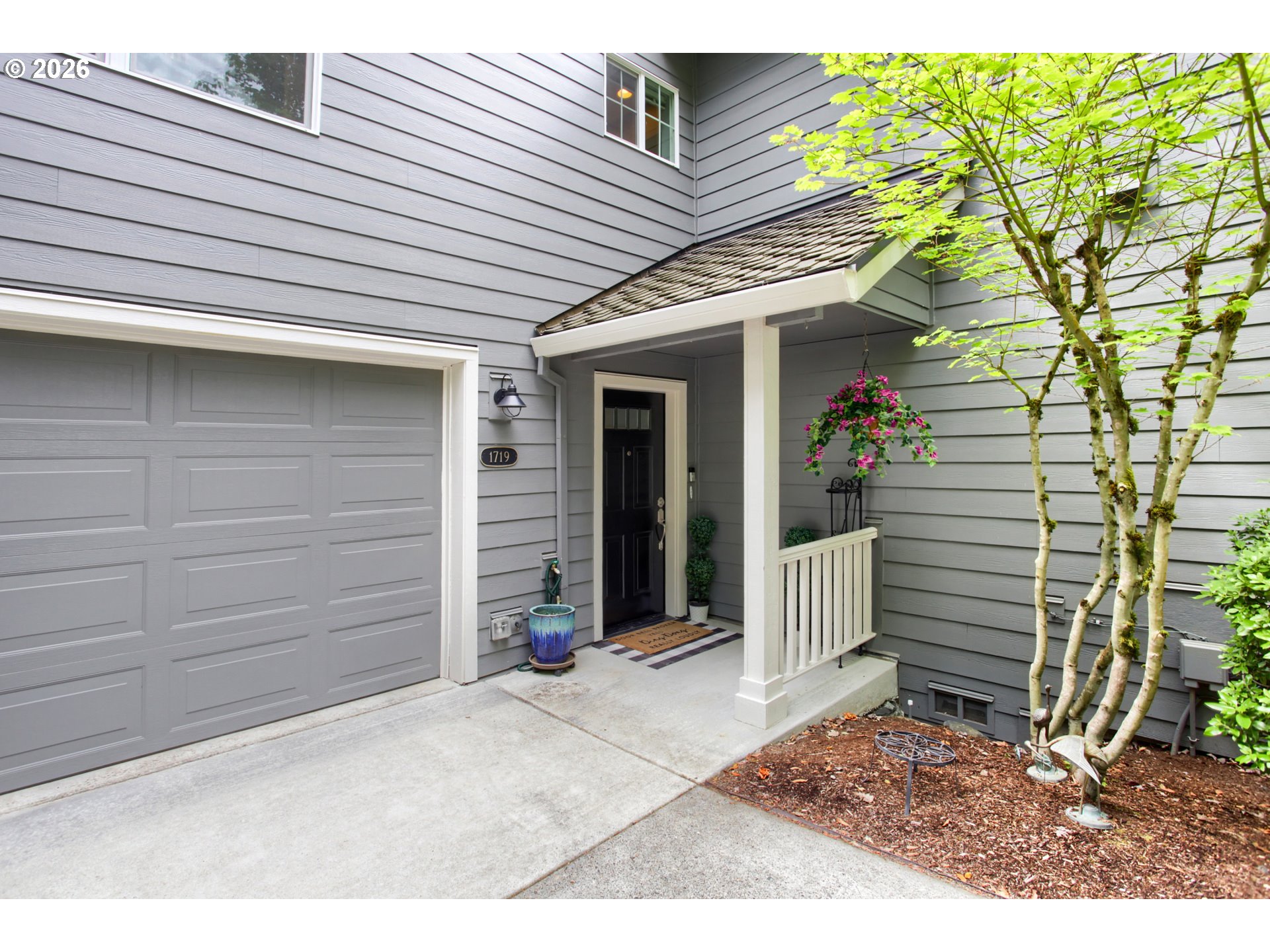 1719 NW MILLER HILL CT