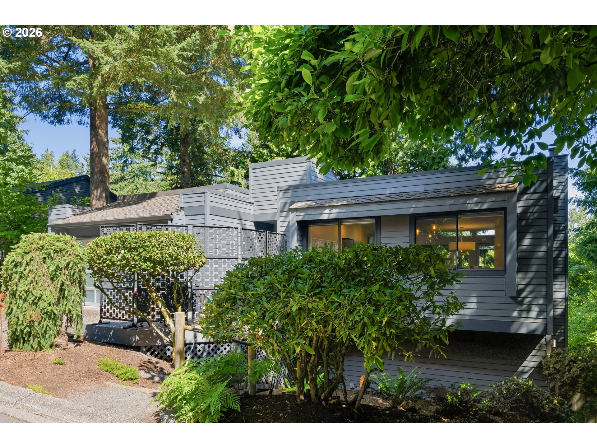 12 PARTRIDGE LN