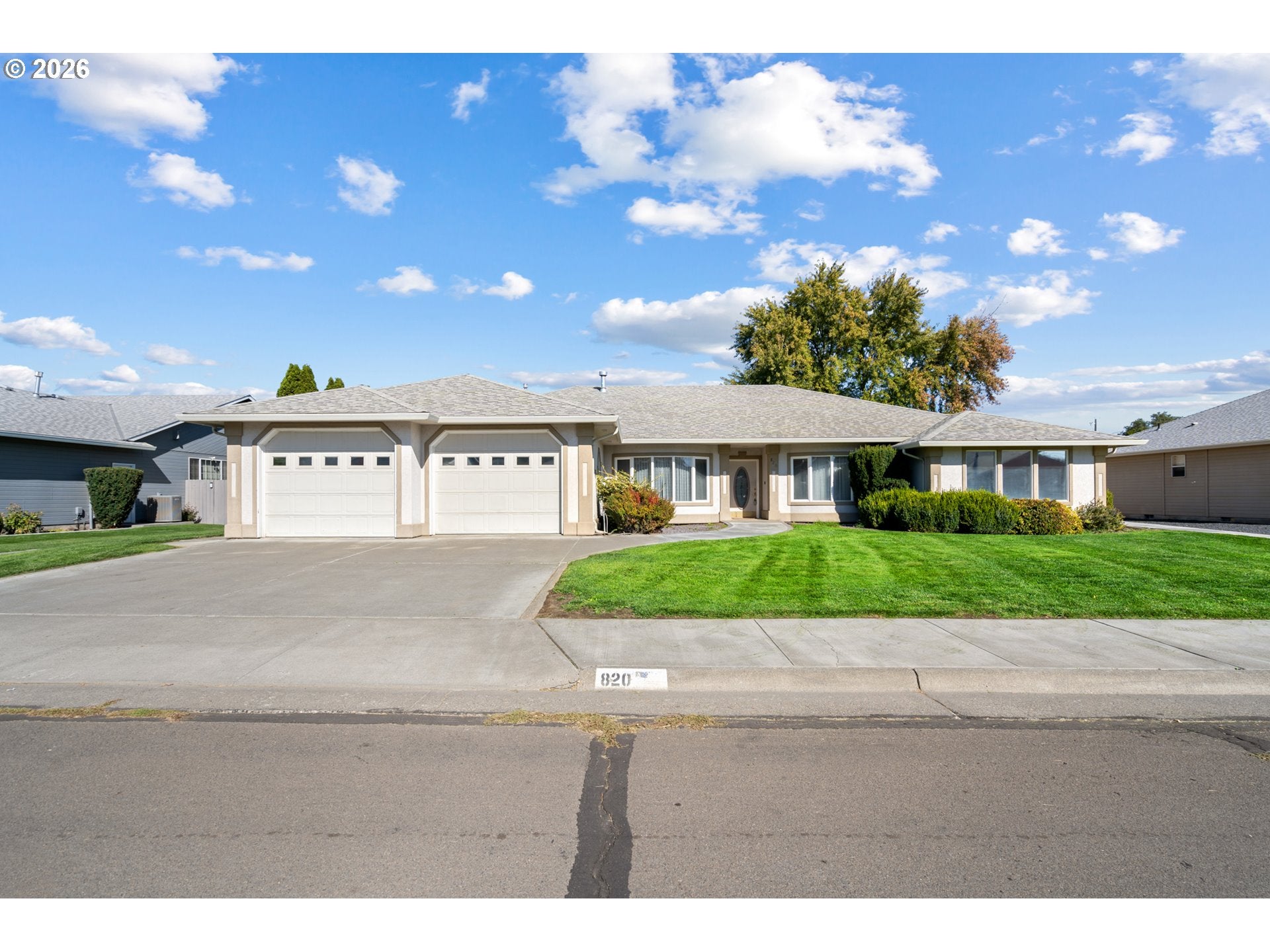 820 W ALDER AVE