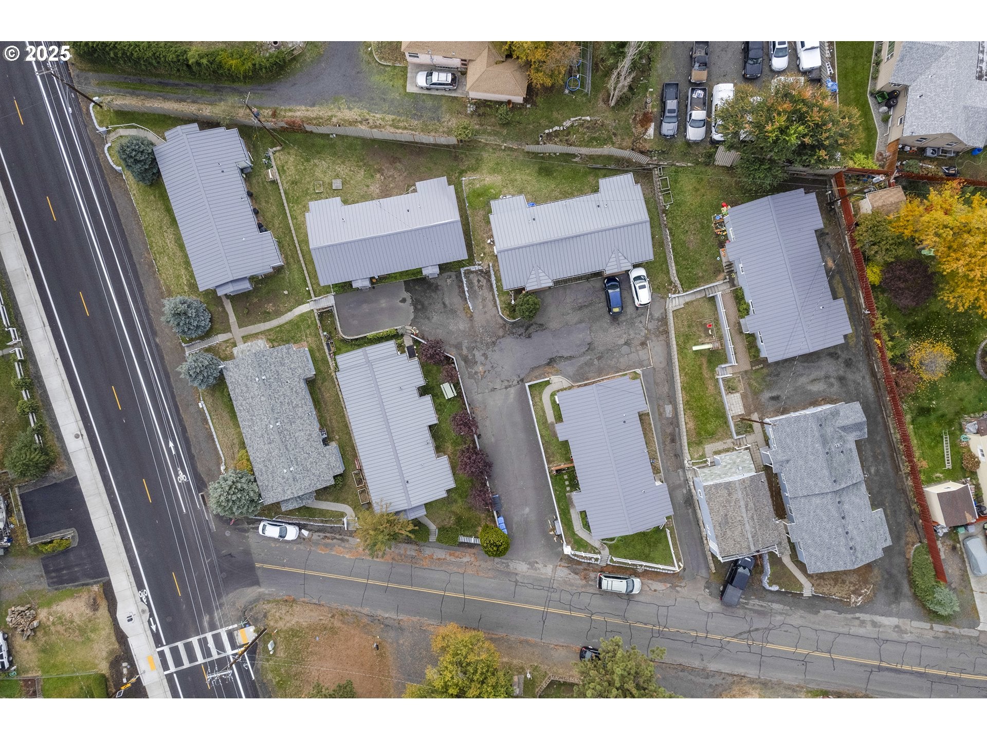 1106 EMERSON DR 1-17