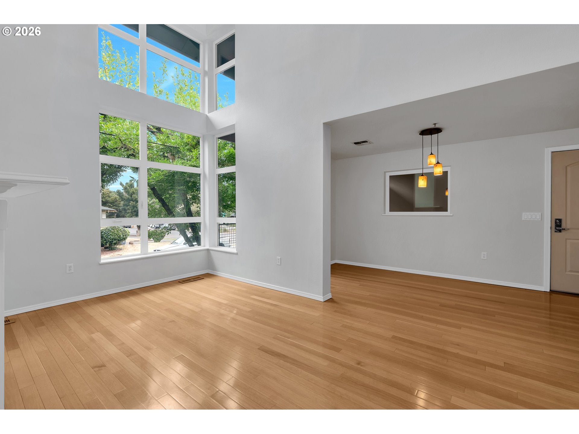 1128 NE SCHUYLER ST 106