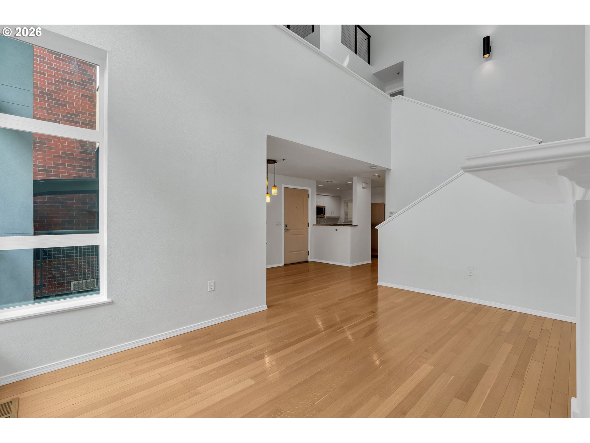 1128 NE SCHUYLER ST 106
