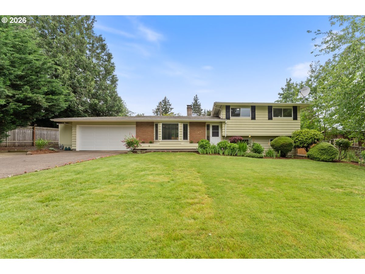 3825 SE 166TH CT
