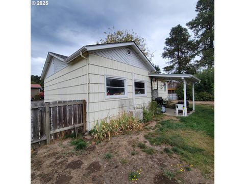 Tiny photo for 48386 Jasper Dr, Oakridge, OR 97463 (MLS # 318742834)