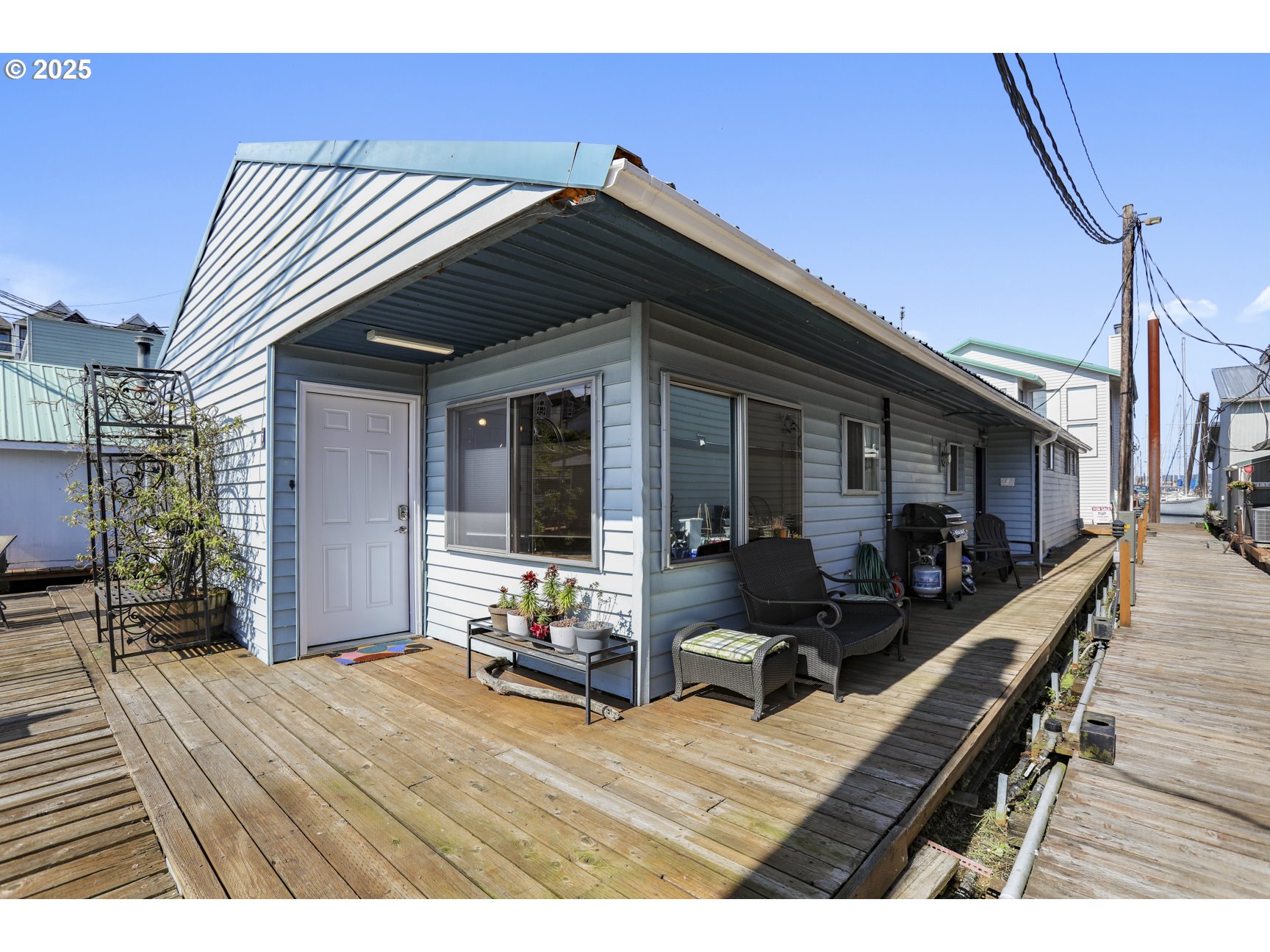331 NE Bridgeton 7