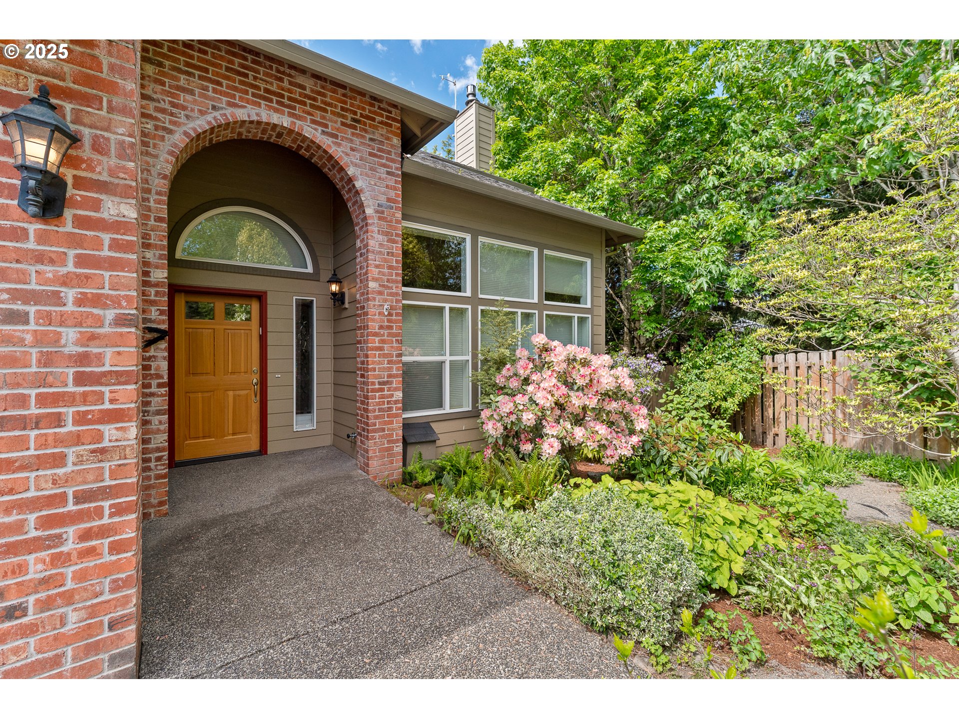3108 NE 105TH CIR