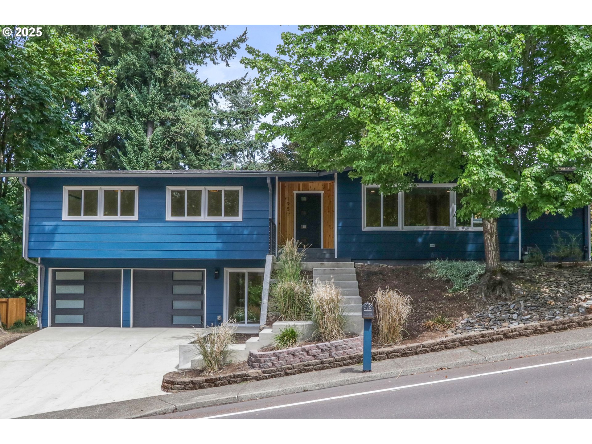 1951 GREENTREE RD
