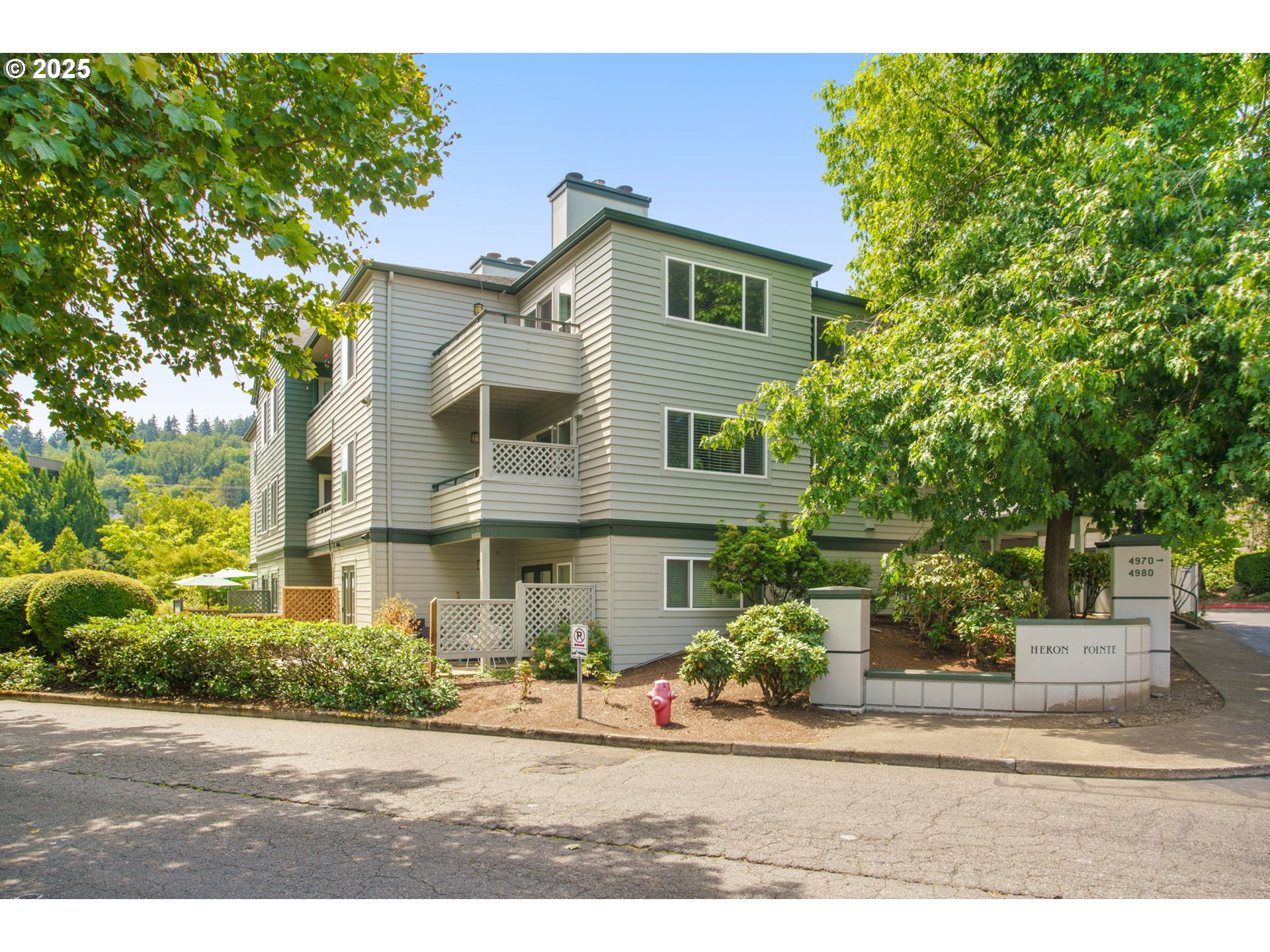 4980 S LANDING DR 301