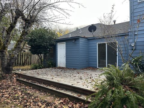 A home in Roseburg