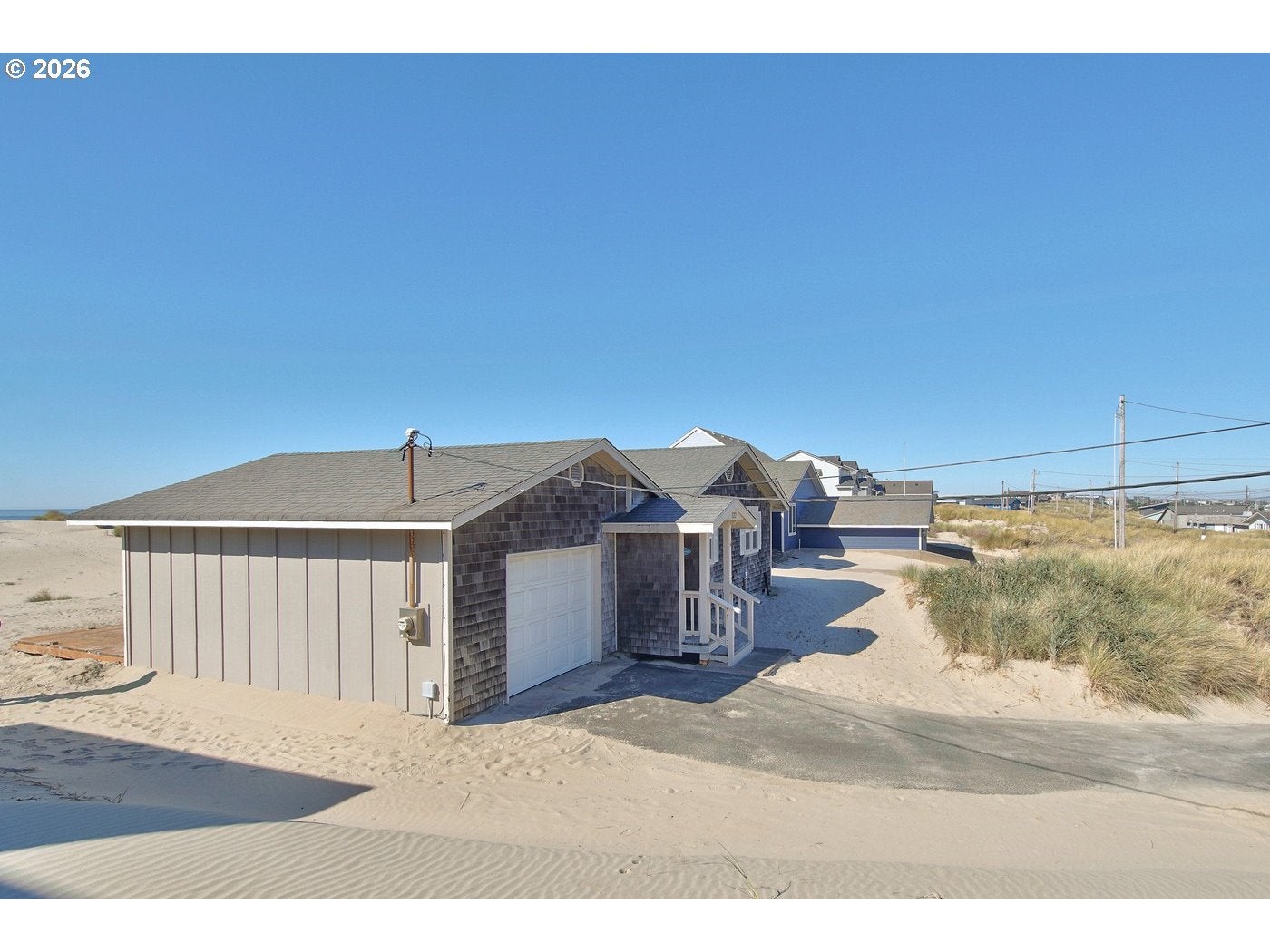 122 NW OCEANIA DR