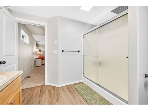 Tiny photo for 41 Sandalwood Loop, Creswell, OR 97426 (MLS # 312539237)