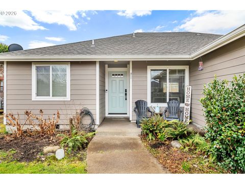 Tiny photo for 41 Sandalwood Loop, Creswell, OR 97426 (MLS # 312539237)
