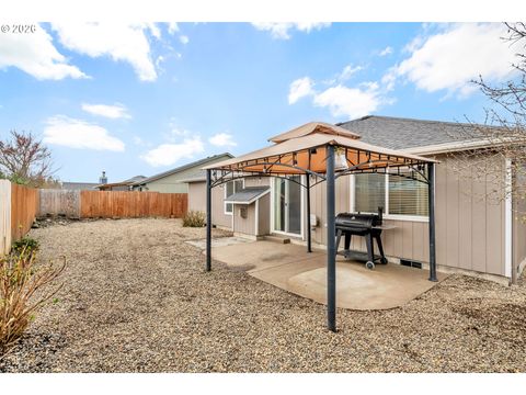Tiny photo for 41 Sandalwood Loop, Creswell, OR 97426 (MLS # 312539237)