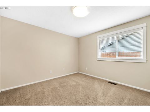 Tiny photo for 41 Sandalwood Loop, Creswell, OR 97426 (MLS # 312539237)