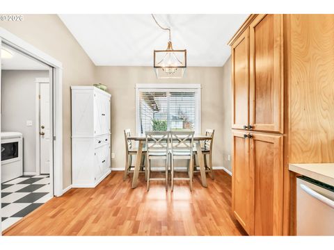 Tiny photo for 41 Sandalwood Loop, Creswell, OR 97426 (MLS # 312539237)