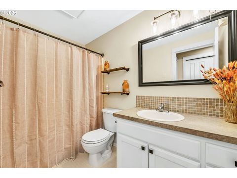 Tiny photo for 41 Sandalwood Loop, Creswell, OR 97426 (MLS # 312539237)